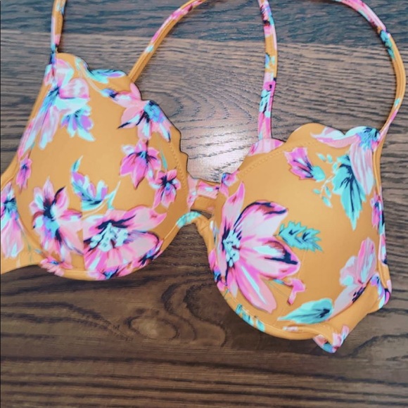 Shade & Shore floral bikini set - Picture 2 of 6